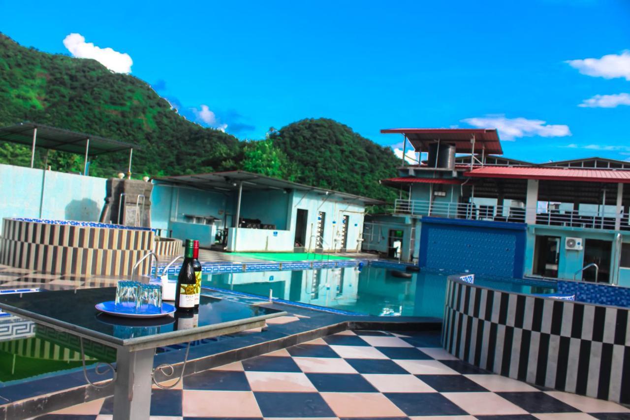 Sp Resort Panvel Chauk Exteriér fotografie